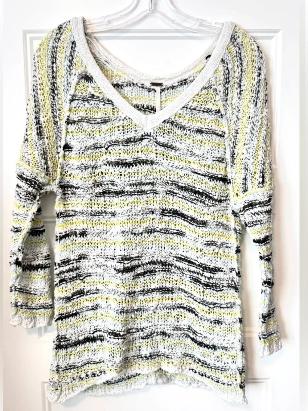 Free People Sweater Small Slouchy V Neck Boho Knit Pullover